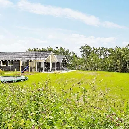 Midtby Sleeps 18 Pool Wifi Feriehus Blåvand