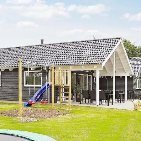 Feriehus Midtby Sleeps 18 Pool Wifi